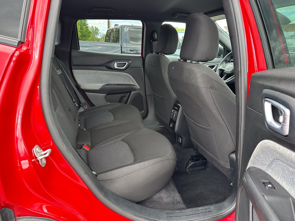 Used 2023 Jeep Compass Sport AWD/4WD image 16