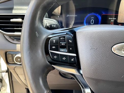 Used 2023 Ford Explorer Platinum w/ Technology Package AWD/4WD image 42