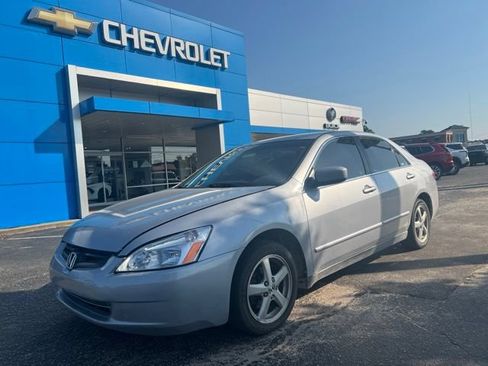 Used 2005 Honda Accord LX image 2