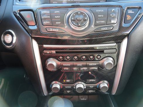 Used 2019 Nissan Pathfinder SL image 25