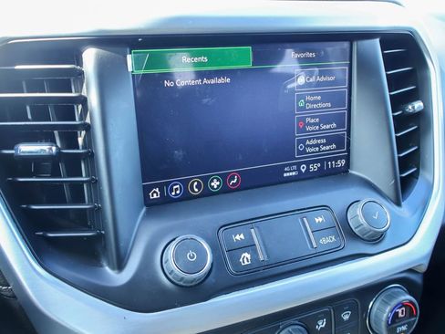 Used 2023 GMC Acadia SLE w/ Elevation Edition image 5