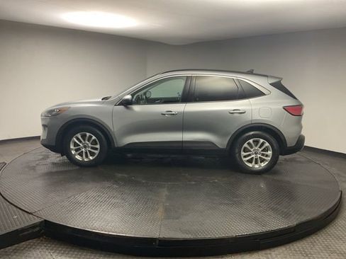 Used 2021 Ford Escape SE w/ Cold Weather Package image 4