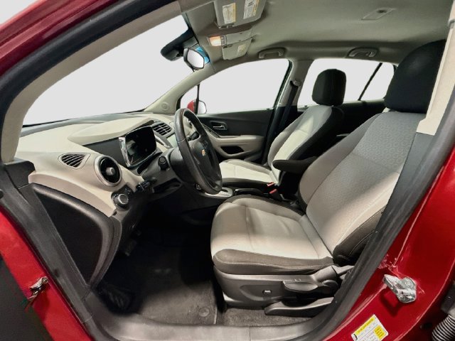 Used 2015 Chevrolet Trax LS AWD/4WD image 18
