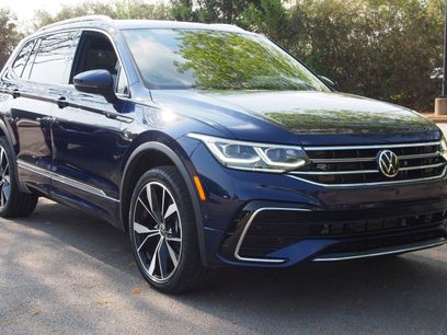 Used 2022 Volkswagen Tiguan SEL R-Line
