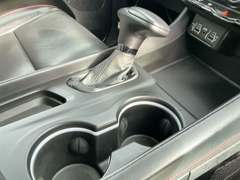 Used 2024 Dodge Durango GT image 17