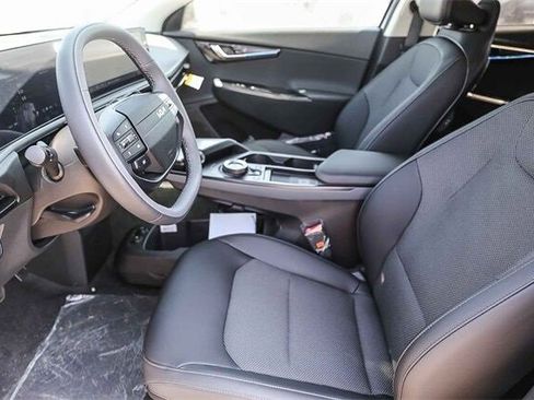 New 2025 Kia EV6 Light w/ Light LR Technology Package image 17