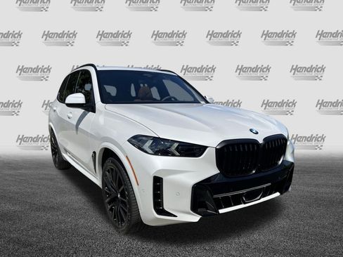Used 2026 BMW X5 sDrive40i w/ M Sport Package RWD image 2