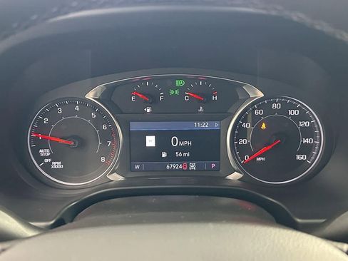 Used 2023 GMC Acadia SLT image 16