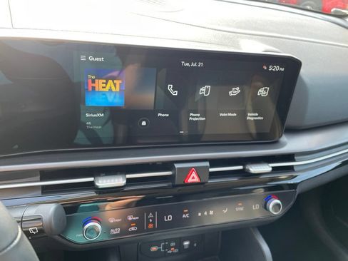 New 2026 Kia Sportage EX FWD image 19