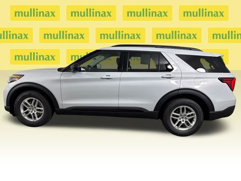 New 2026 Ford Explorer Active RWD image 10