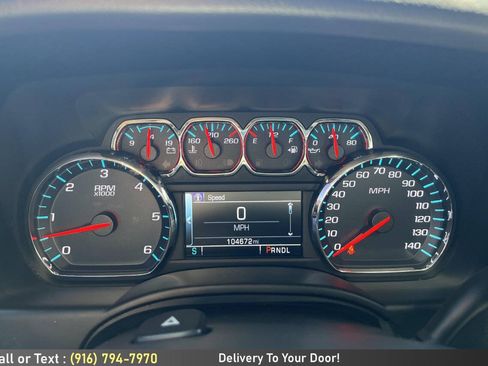 Used 2017 Chevrolet Suburban LS w/ Enhanced Driver Alert Package RWD image 22