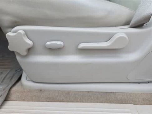 Used 2013 Chevrolet Avalanche LT w/ All-Star Edition image 16