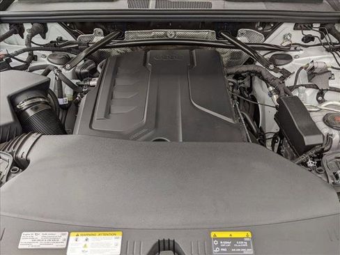 New 2025 Audi Q5 Premium Plus image 17
