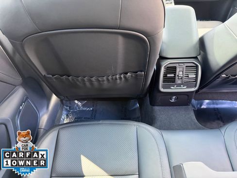 Used 2023 Porsche Macan S image 21