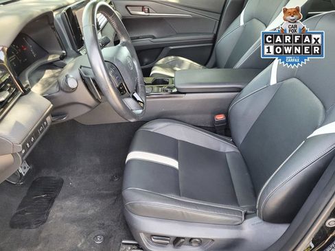 Used 2025 Toyota Camry SE FWD image 20
