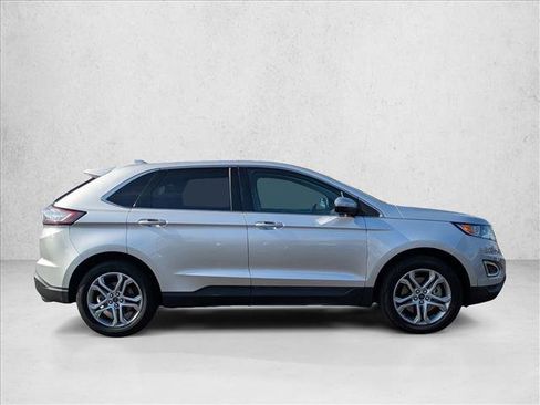 Used 2015 Ford Edge Titanium image 8