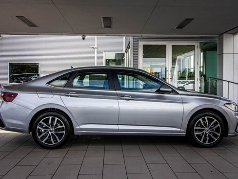 New 2026 Volkswagen Jetta SE image 20