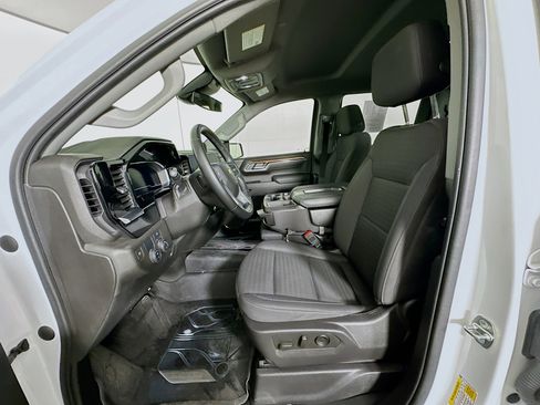 Used 2023 Chevrolet Silverado 1500 LT image 13