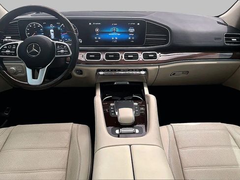 Used 2022 Mercedes-Benz GLS 450 4MATIC image 16