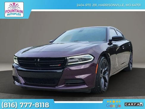 Used 2021 Dodge Charger SXT w/ Blacktop Package RWD image 1