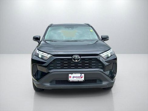 Certified 2025 Toyota RAV4 XLE FWD image 2