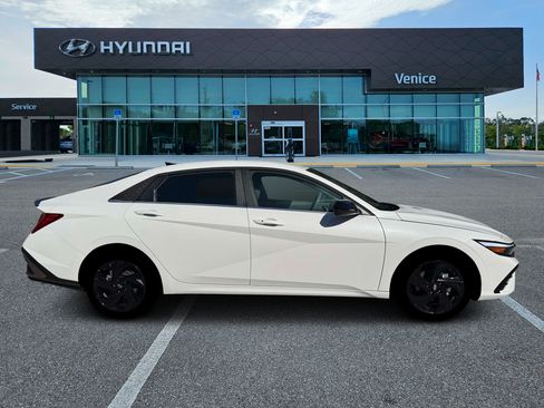 New 2026 Hyundai Elantra SEL Sport w/ Cargo Package FWD image 9