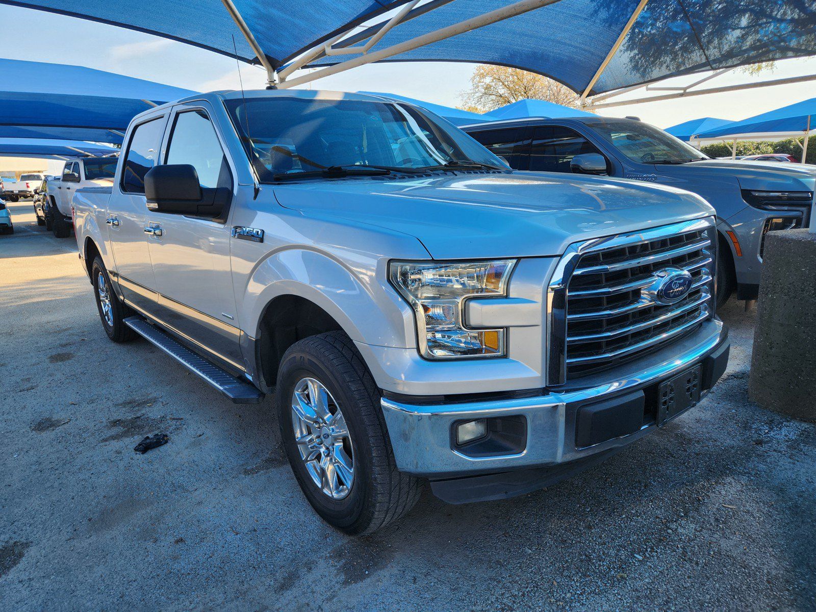 Used 2016 Ford F150 XLT w/ Equipment Group 302A Luxury RWD image 1