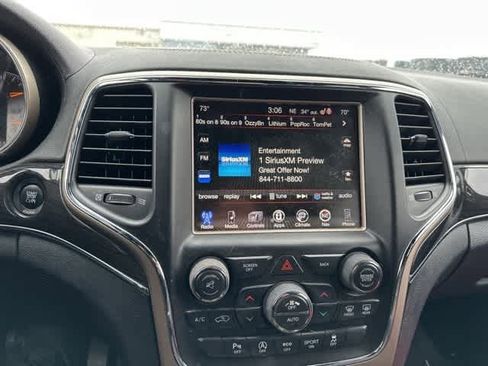 Used 2016 Jeep Grand Cherokee Overland image 9