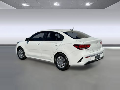 Used 2022 Kia Rio LX image 3