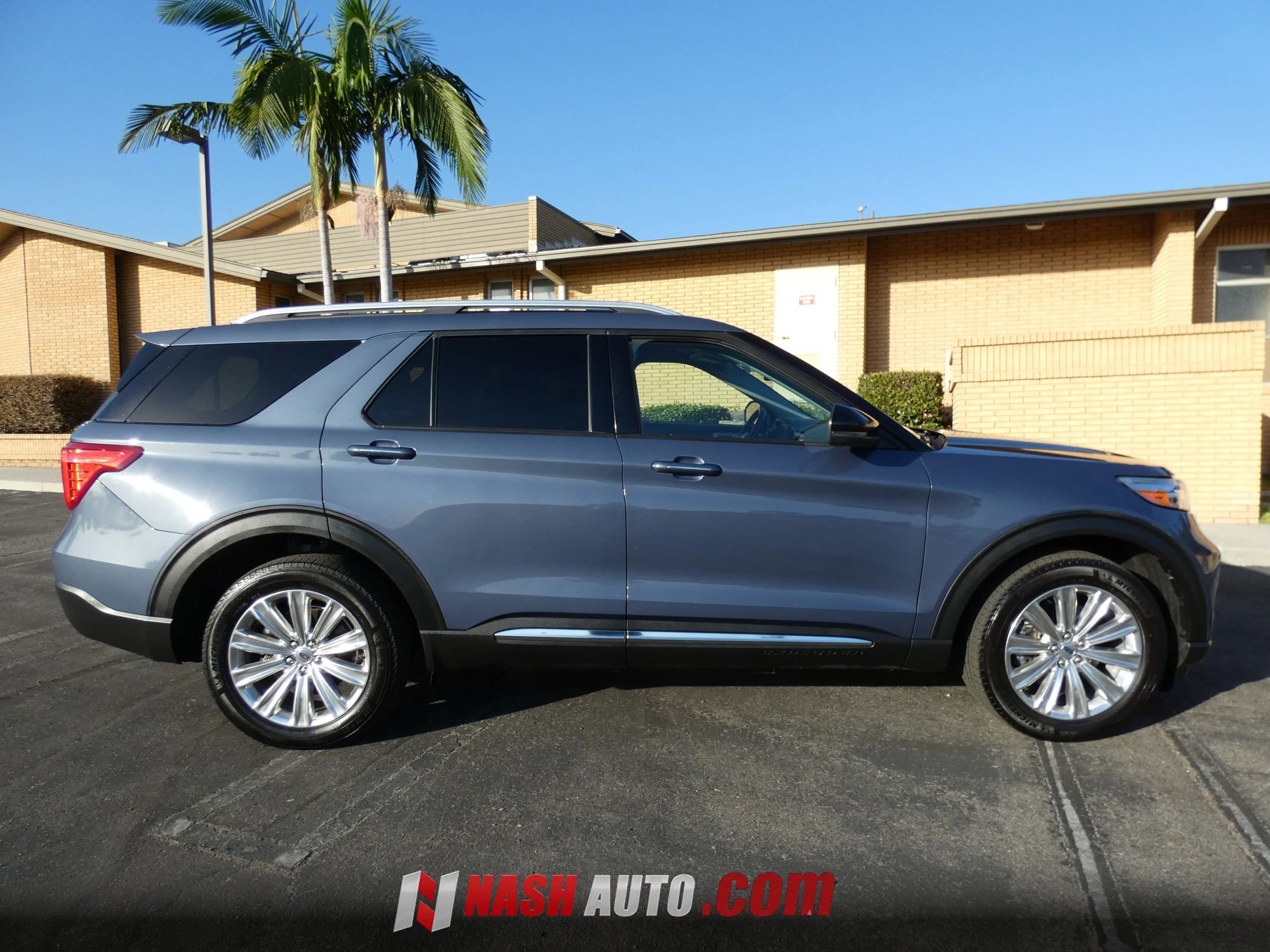 Used 2021 Ford Explorer Limited AWD/4WD image 6