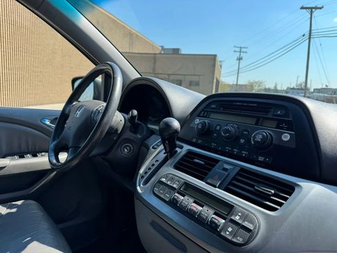 Used 2010 Honda Odyssey EX-L image 24