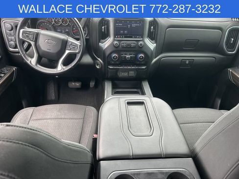Used 2020 Chevrolet Silverado 1500 LT Trail Boss AWD/4WD image 17