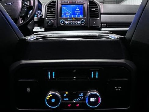 Used 2021 Ford Expedition Limited AWD/4WD image 37