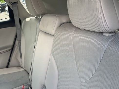 Used 2015 Toyota Venza LE image 10