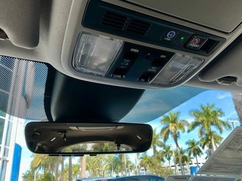 Certified 2022 Honda Odyssey Touring image 44