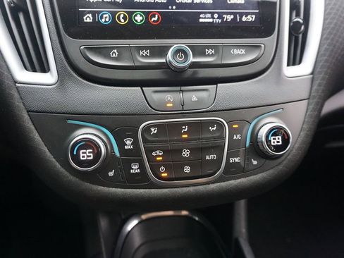 Used 2023 Chevrolet Malibu LT FWD image 12