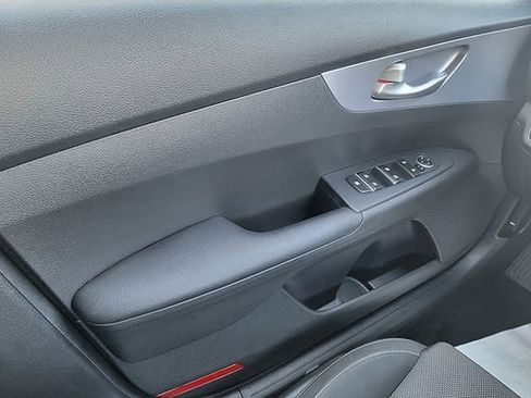 Used 2022 Kia Forte LXS image 35