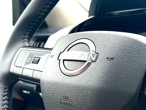 New 2026 Nissan Pathfinder SL FWD image 21