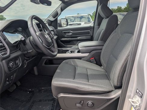 Used 2025 RAM 1500 Big Horn AWD/4WD image 15