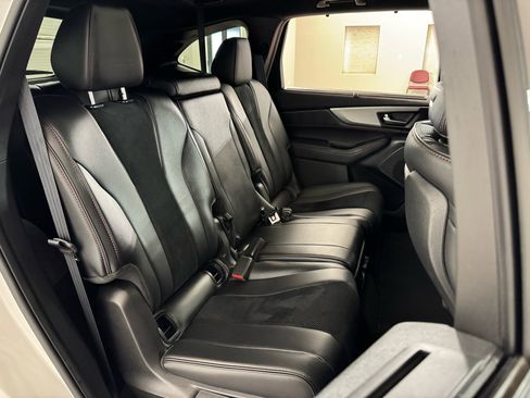 Used 2023 Acura MDX A-Spec image 41