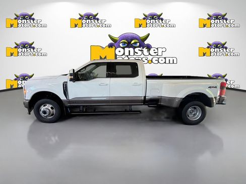 Used 2023 Ford F350 King Ranch AWD/4WD image 7