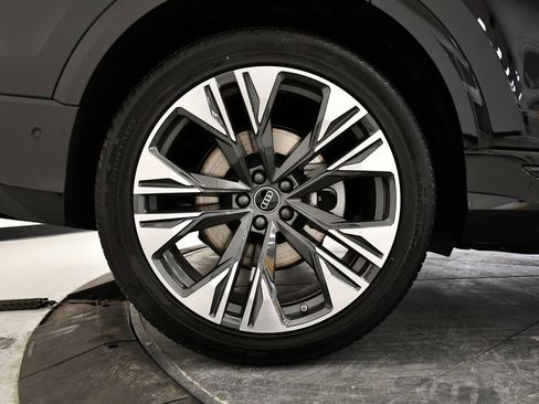 New 2026 Audi Q8 Premium Plus image 16