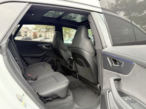Used 2025 Audi SQ8 Prestige image 36