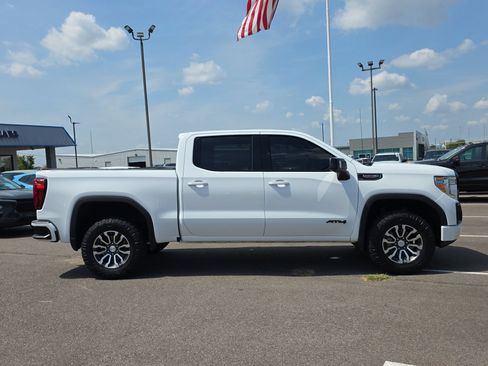 Used 2022 GMC Sierra 1500 AT4 w/ AT4 Preferred Package AWD/4WD image 6