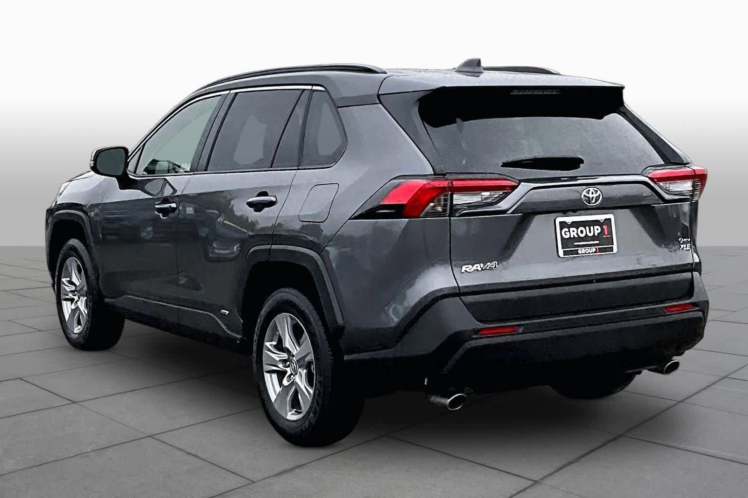 Certified 2025 Toyota RAV4 XLE AWD/4WD image 11