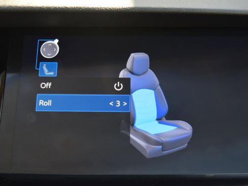 Used 2021 Buick Envision Avenir AWD/4WD image 39