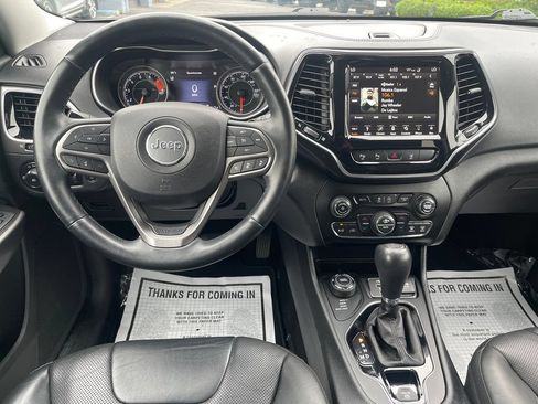 Used 2019 Jeep Cherokee Limited w/ Luxury Group AWD/4WD image 22