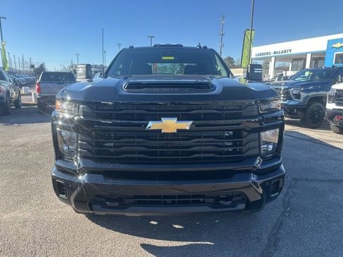 New 2026 Chevrolet Silverado 2500 Custom w/ Custom Value Package AWD/4WD image 8