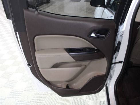 Used 2020 GMC Canyon SLT w/ Driver Alert Package image 19