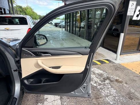 Used 2023 BMW X3 xDrive30i w/ Premium Package AWD/4WD image 13
